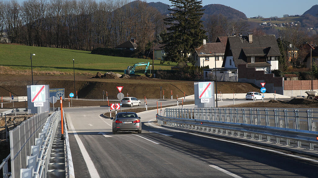 Autobahnabfahrt Hagenau, Bergheim, Archiv