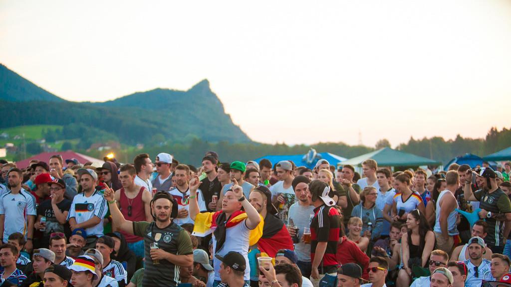 Electric Love Festival 2016: Tag 1, Public Viewing