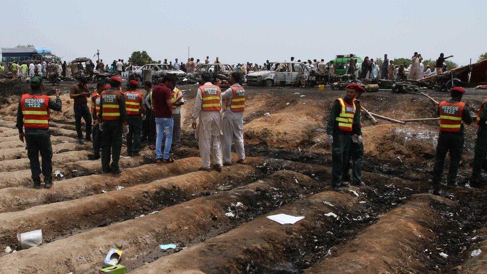 Tanklaster-Explosion in Pakistan