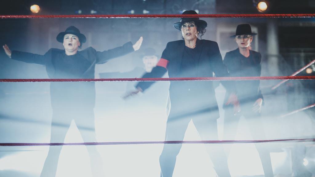 Catch Wrestling, I