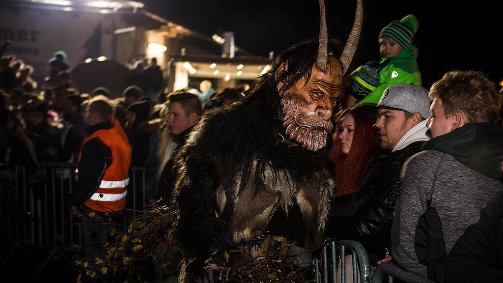 Krampuslauf in H\u00fcttau