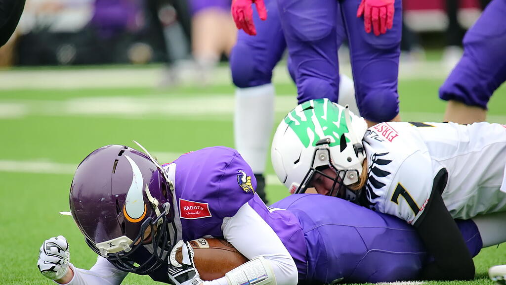 Football: Ducks Ladies gegen Vikings