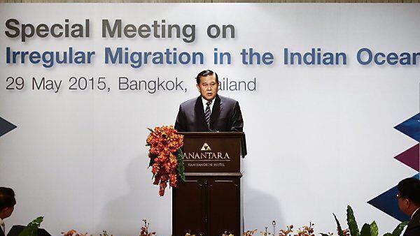 Thailands Außenminister Tanasak Patimapragorn eröffnete das Treffen