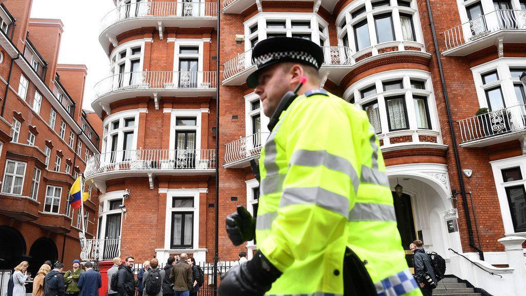 Schweden stellt Ermittlungen gegen Assange ein