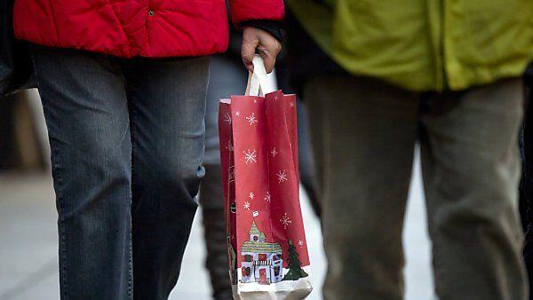 Weniger Menschen kamen zum Bummeln, kauften dann aber mehr
