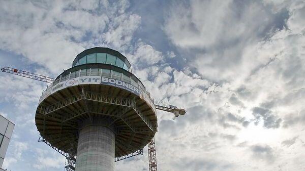 Der Baufortschritt des Towers am Salzburger Flughafen geht rasch voran.
