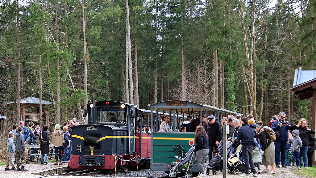 Gro\u00dfer Osternmarkt im Salzburger Freilichtmuseum