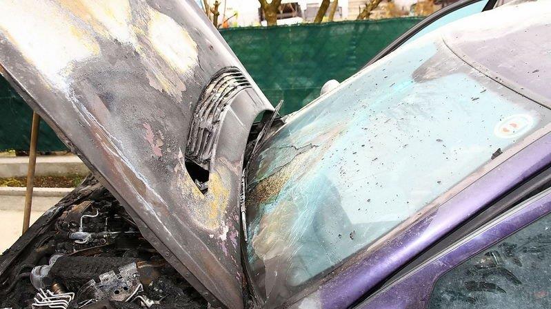 Bilder vom Garagenbrand