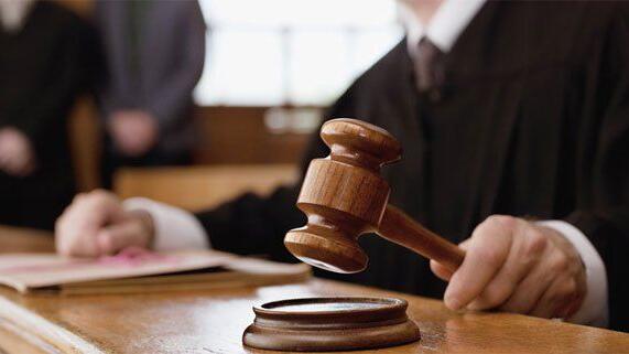 Seine Beziehung mit einer 13-Jährigen macht einen 19-Jährigen zum Sexualstraftäter.