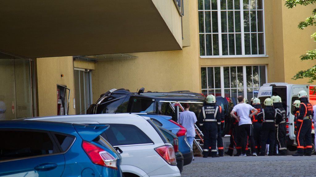 Pkw-Überschlag in Privatklinik