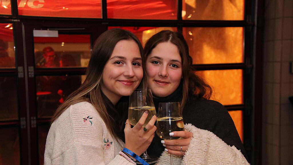 Brandhei\u00dfe Partynight der Freiwilligen Feuerwehr Radstadt