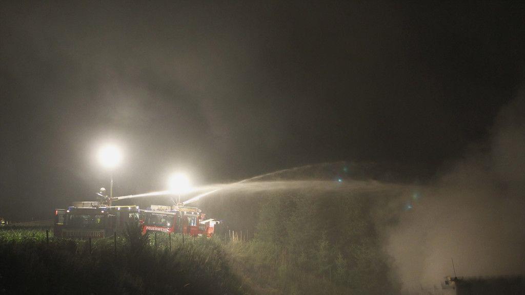Brand in Müllentsorgungsfirma in St. Pantaleon II