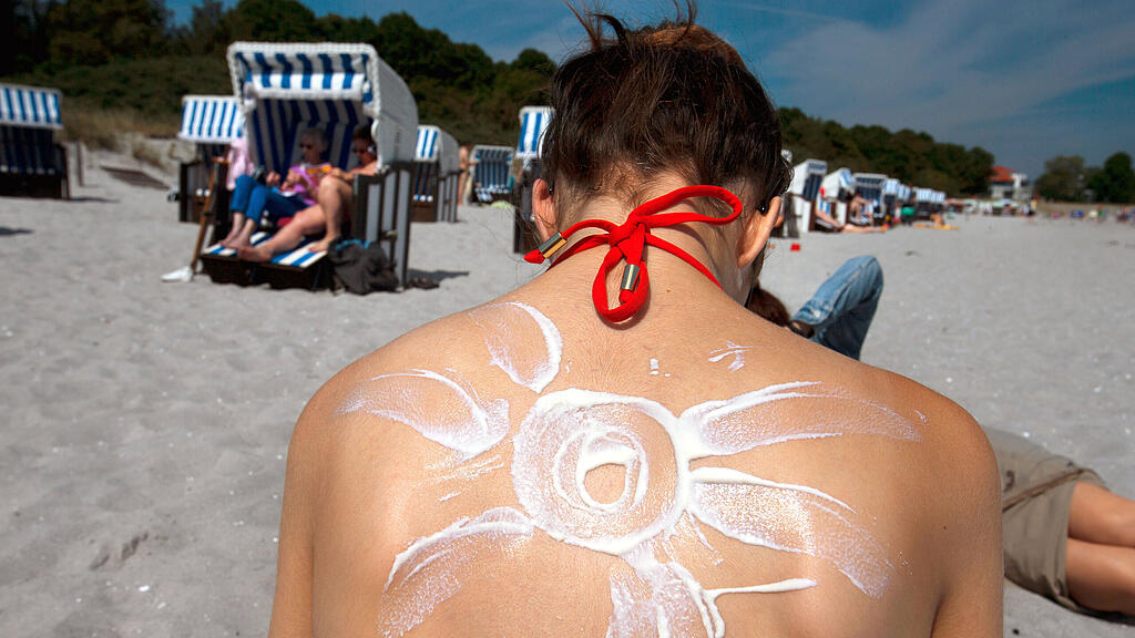 Inhaltsstoffe in Sonnencremes schaden den Korallenriffen. (Symboldbild)