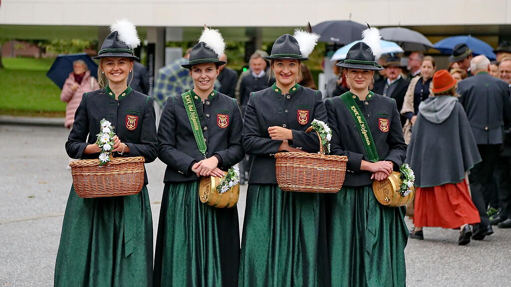 Bad Hofgastein feiert Erntedankfest und Altarweihe