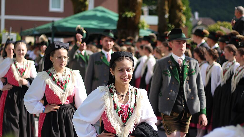 100 Jahre "d’Bleckwandla" in Strobl