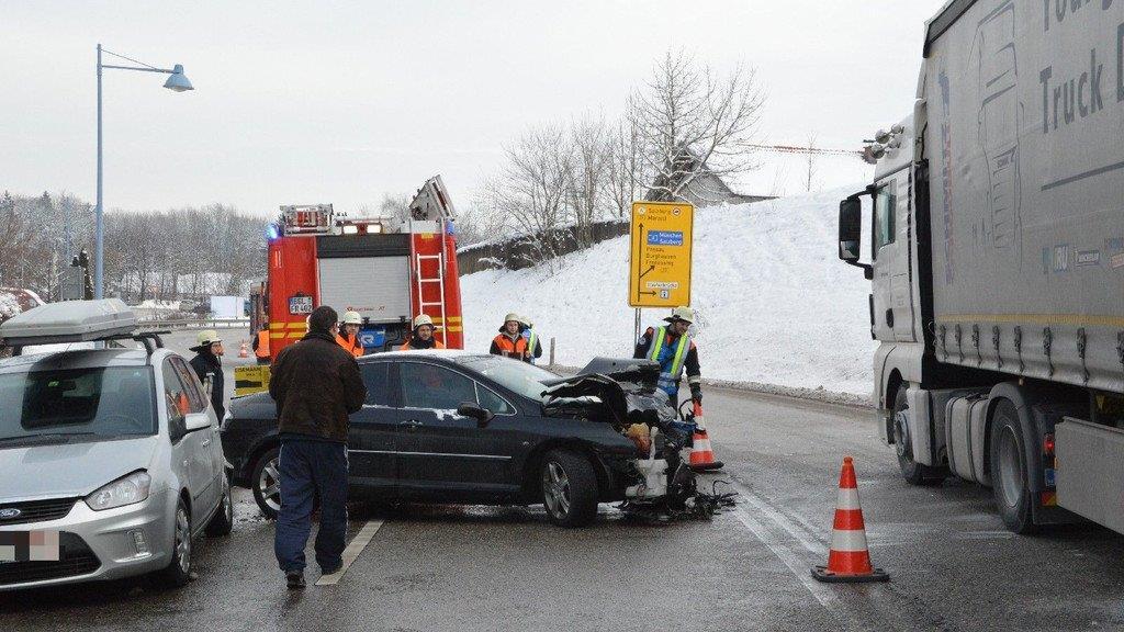B20: Großaufgebot an Einsatzkräften