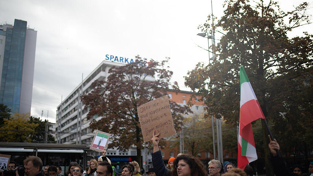 Demo Iranerinnen Salzburg