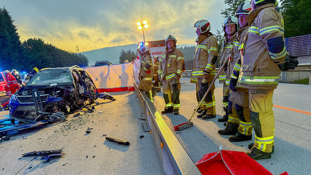 Geisterfahrerunfall fordert zwei Schwerverletzte auf A1 zwischen Thalgau und Mondsee