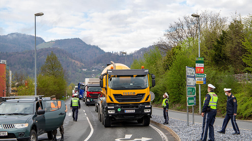 Ausreisekontrollen_Hallein