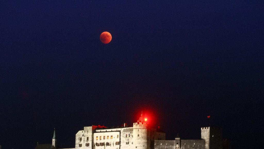Bilder der Mondfinsternis