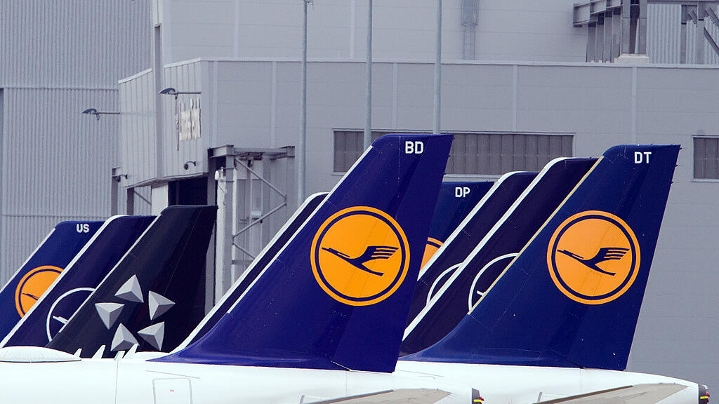 Flieger müssen zum Teil am Boden bleiben