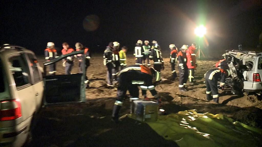 Zwei Tote bei Crash in Tacherting