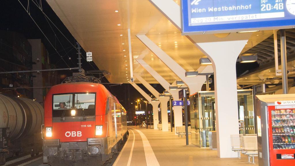 Bis zu 2.000 Flüchtlinge am Salzburger Hauptbahnhof
