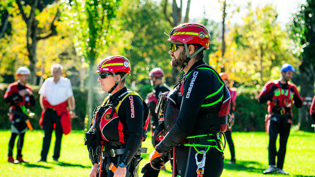Übungstag der Wasserrettung und Flugpolizei am Obertrumer See