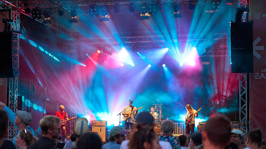Live in Salzburg, Volksgarten