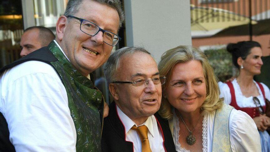 So heiratet Karin Kneissl