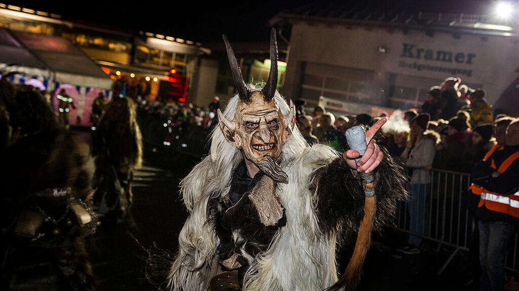 Krampuslauf in H\u00fcttau