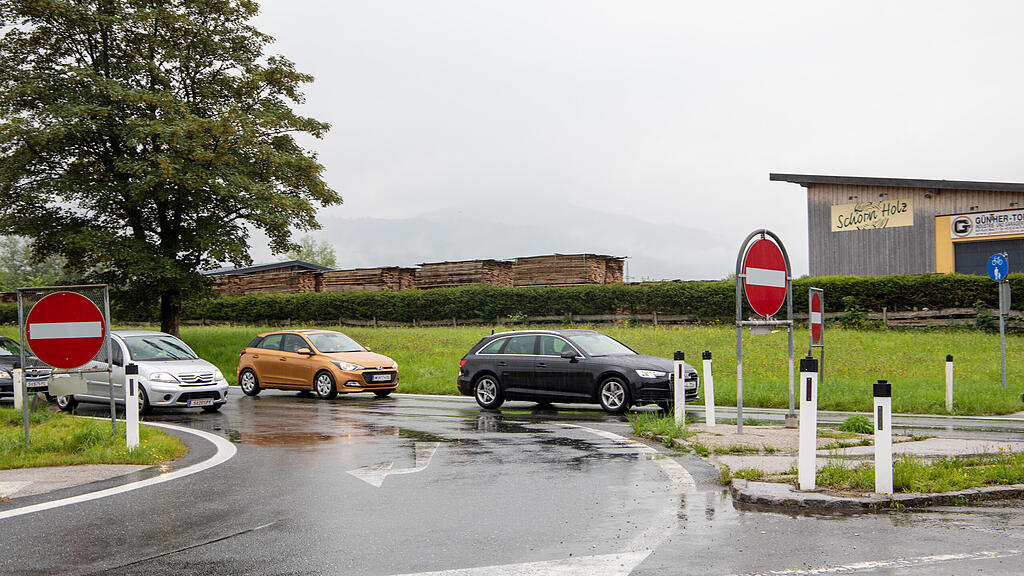Abfahrtssperren, A10, Stau, Reiseverkehr, B159