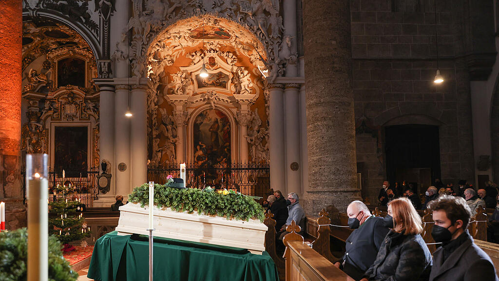 Requiem für Sepp Forcher, Franziskanerkirche