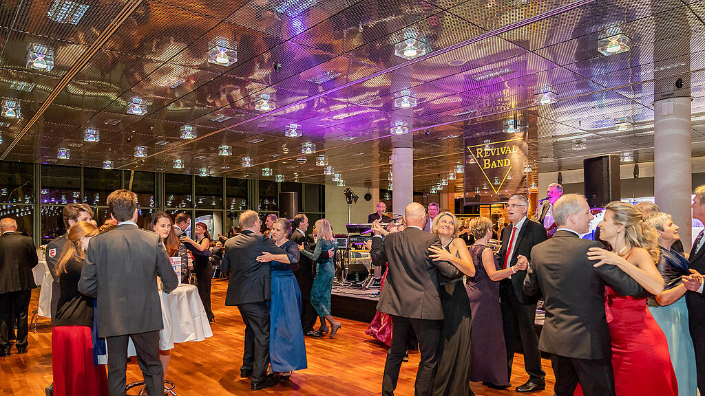 Rot Kreuz Ball 2020