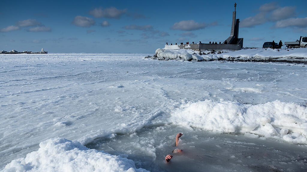 Eisbad in Russland