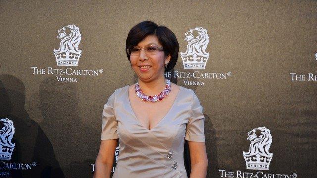 Ritz-Carlton: Eröffnung mit Stars