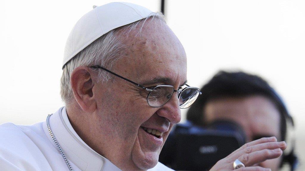 Zehntaussende Pilger bei Amtseinführung von Papst Franziskus