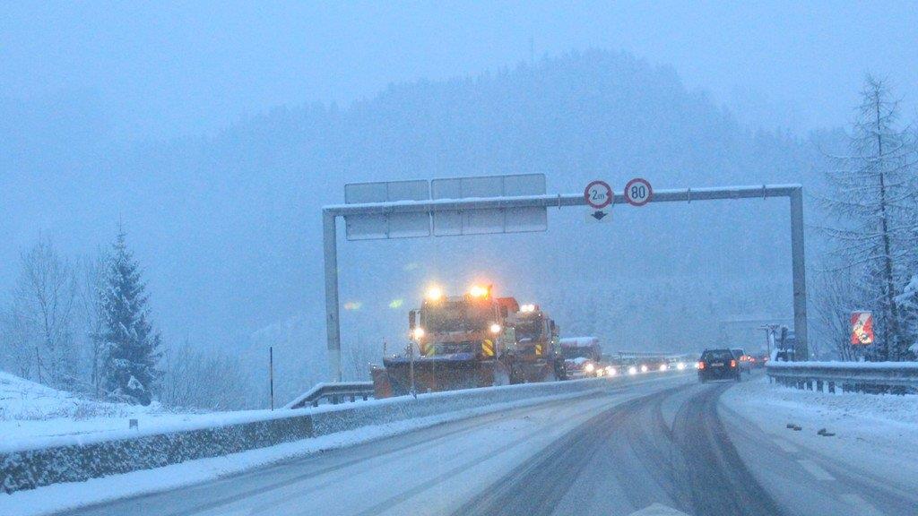 Schneechaos auf A10
