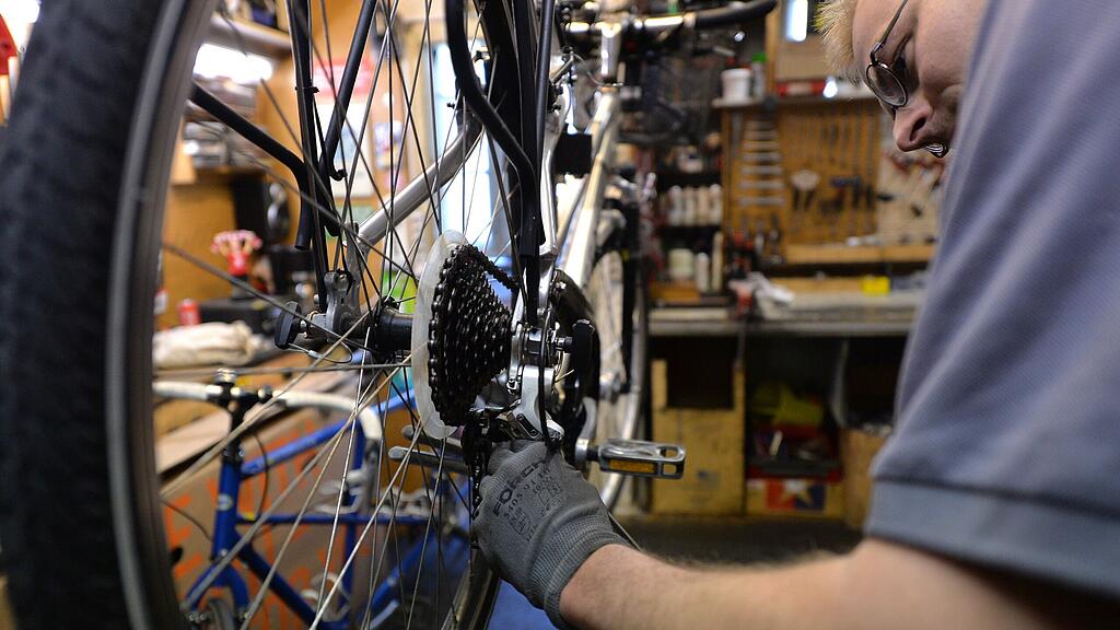 Zumindest einmal pro Jahr sollte das Fahrrad überprüft werden.
