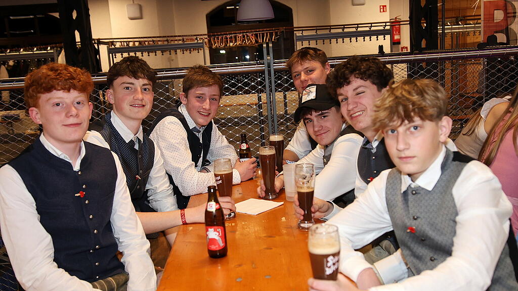 11. Herzaljogd - Die Party in Tracht