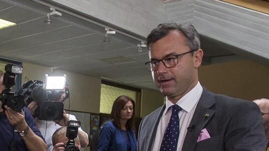 BP-Wahl: Stimmabgabe Norbert Hofer