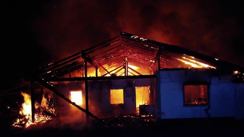 Schießstand in Unken in Brand