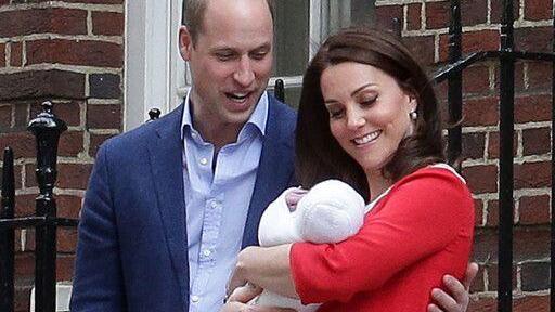 Prinz William und Herzogin Kate treten vor die Kameras