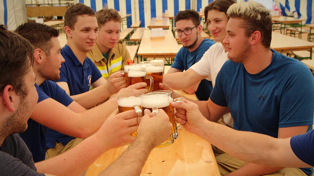 14. Bezirksfeuerwehrleistungsbewerb - Bierzelt