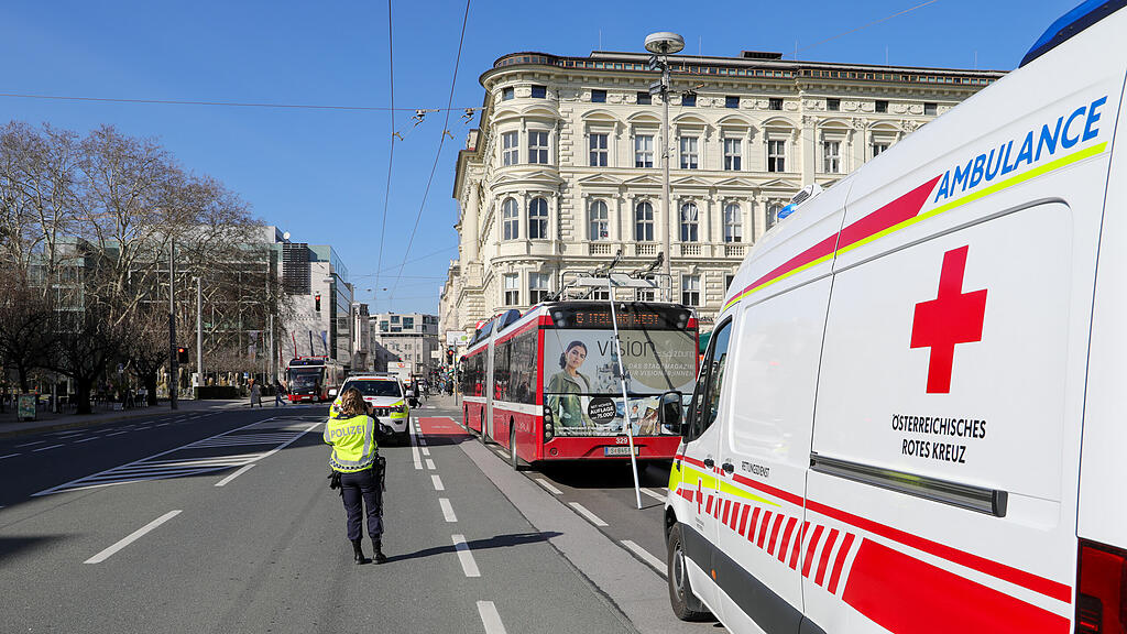 Obus-Unfall am Mirabellplatz