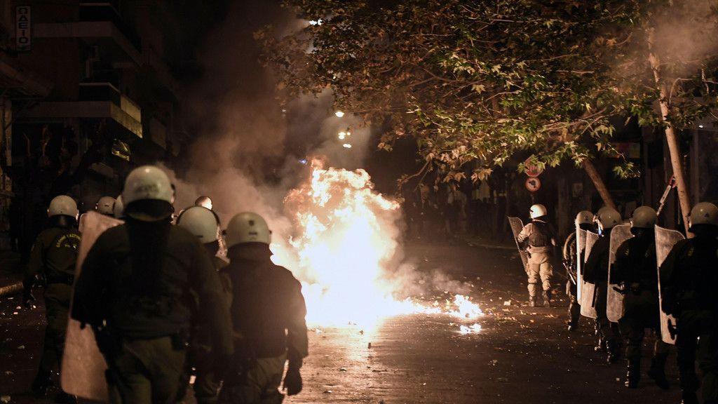 Chaosnacht in Athen