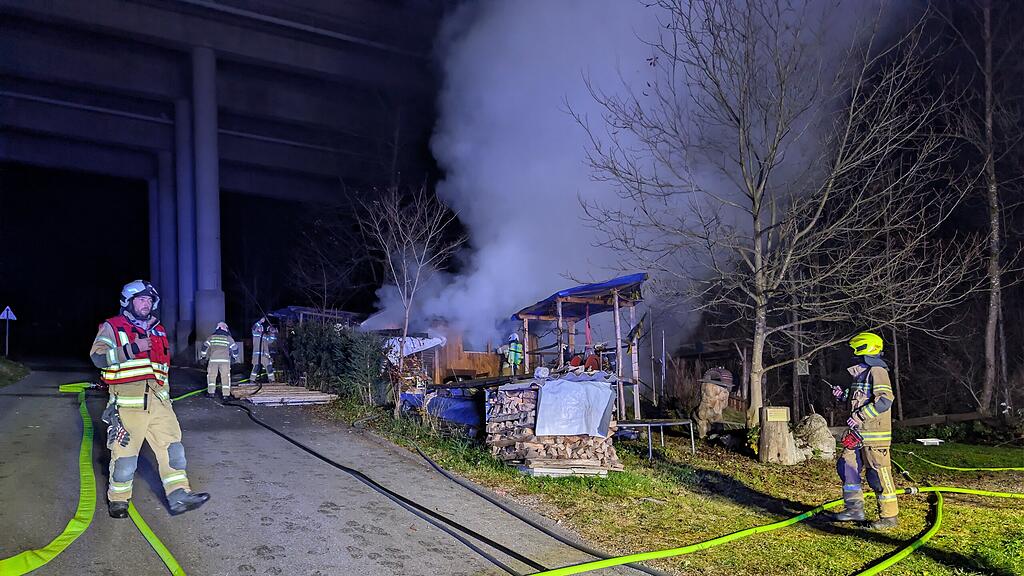 Geräteschuppen in Pfarrwerfen in Brand