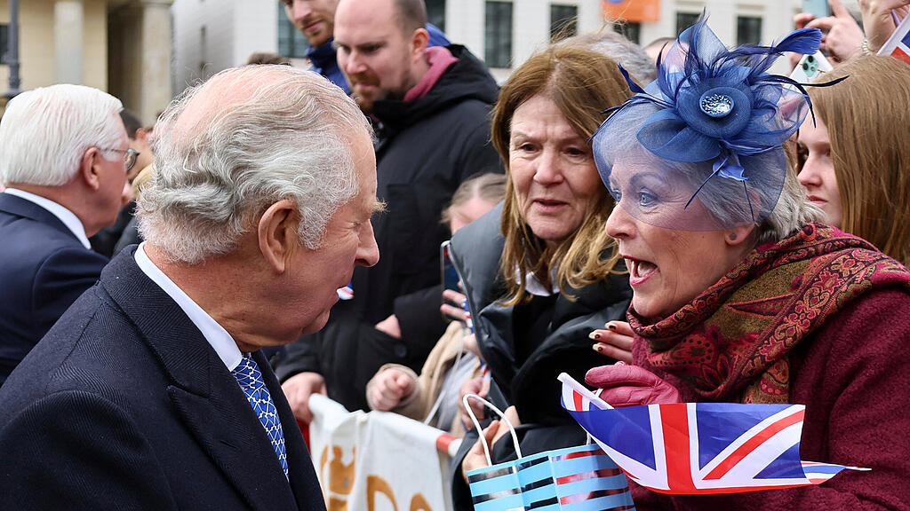 K\u00f6nig Charles III. und Camilla in Berlin