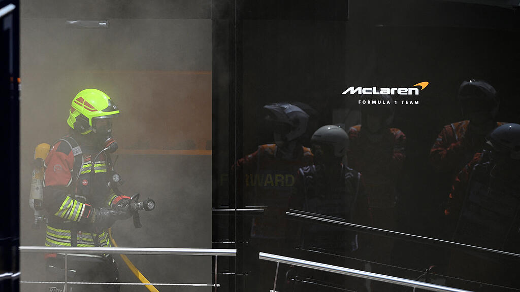 Brand im McLaren-Fahrlager in Barcelona
