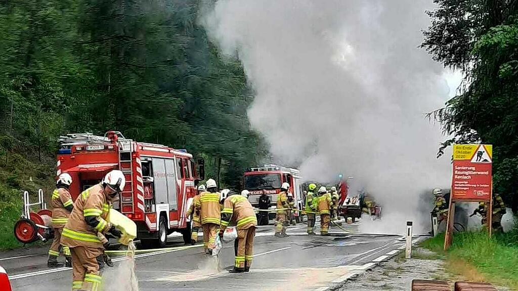 Kleinbus-Brand B311